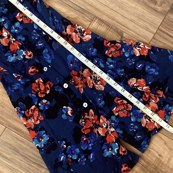 Dress - Picture 3 of 8